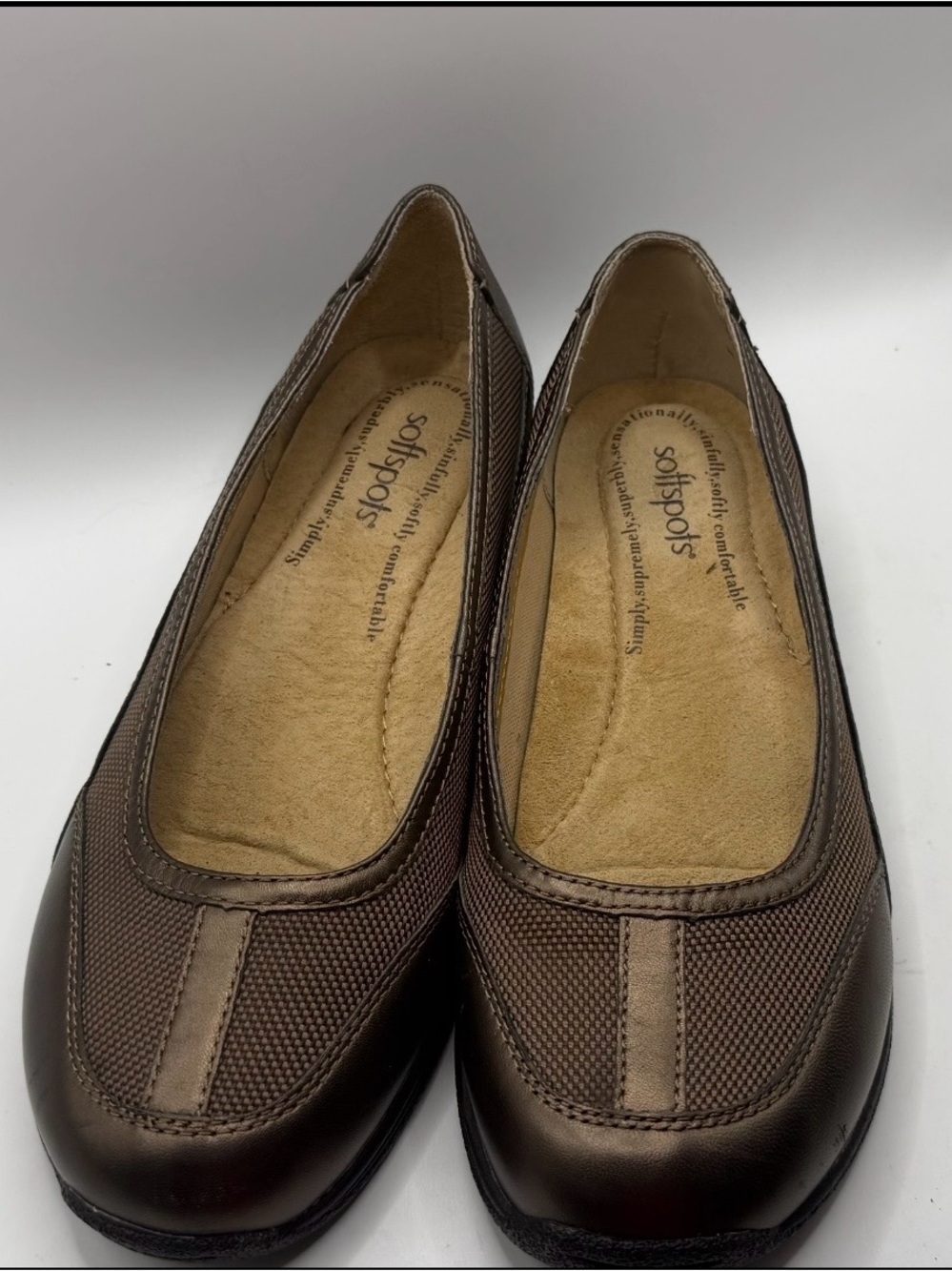 NWOT Softspots Metallic Bronze Slip Ons Comfort Flats -Size 8